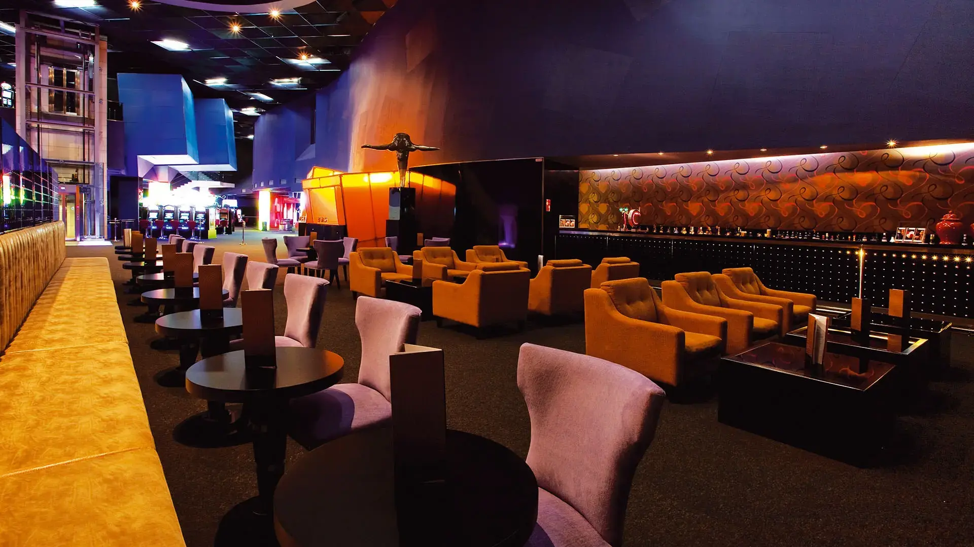 Plaza Bar Lounge
